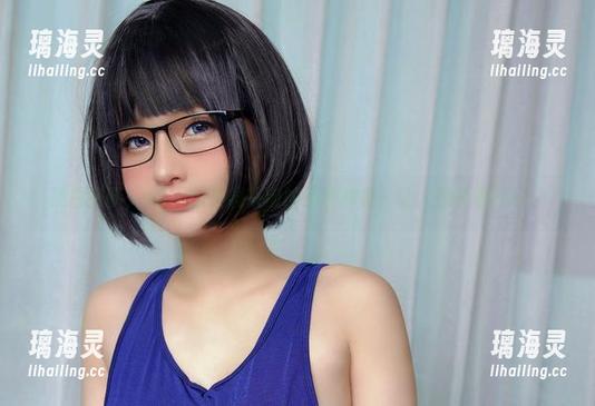 黑白叙事，Azami在镜头前的那种神态，让人想多看几遍。