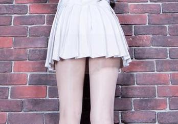 Beautyleg – Yaya的裤里丝，竟然承包福利和美图了？令人咋舌的搭配！
