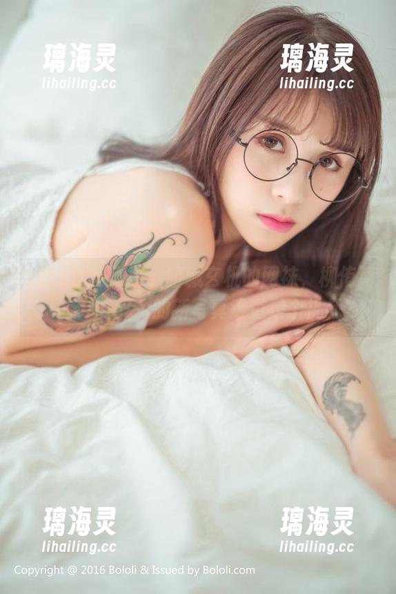 BoLoli菠萝社 - 暗藏玄机的网袜，柳侑绮Sevenbaby的新写真难道是个挑战？