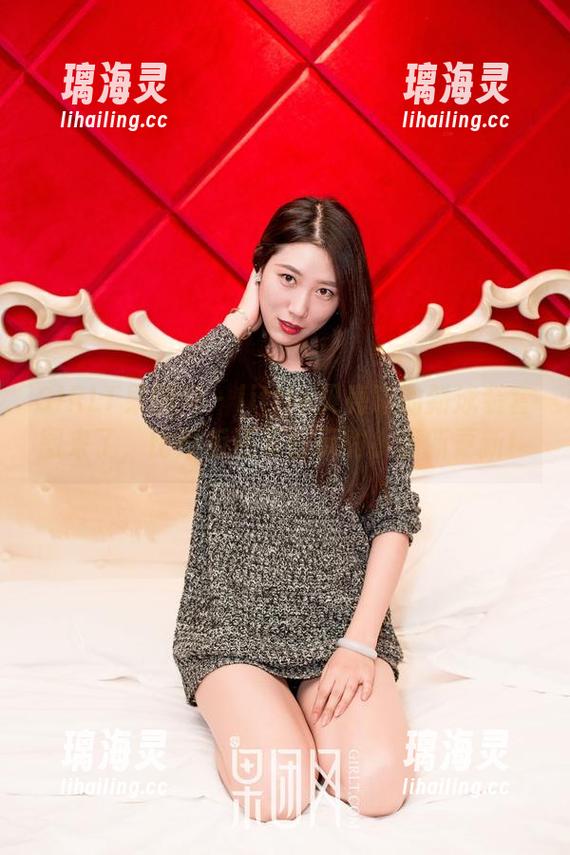 GIRLT果团网-little贝壳喵 GIRLT果团网 - little贝壳喵的新泳装套图来了,比浮板还要好玩的小清新更新!