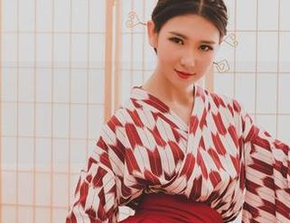 GIRLT果团网 – 周琰琳LIN的高清透明照，这场下载之旅可能要小心翼翼。