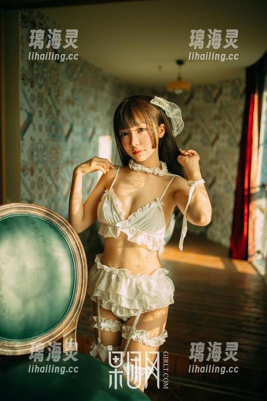GIRLT果团网 果团网的尤物套图,越看越让人想偷偷画下来做壁纸。