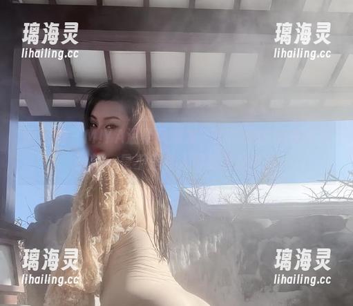 MIYA 微密圈 - MIYA温柔风爆发,居然把图册做成免费款,是不是有人要给我送礼?