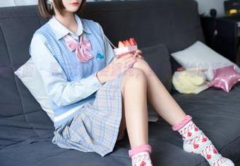 MTYH喵糖映画 – 蠢沫沫说要清纯，我却被她的福利写真给迷住了！