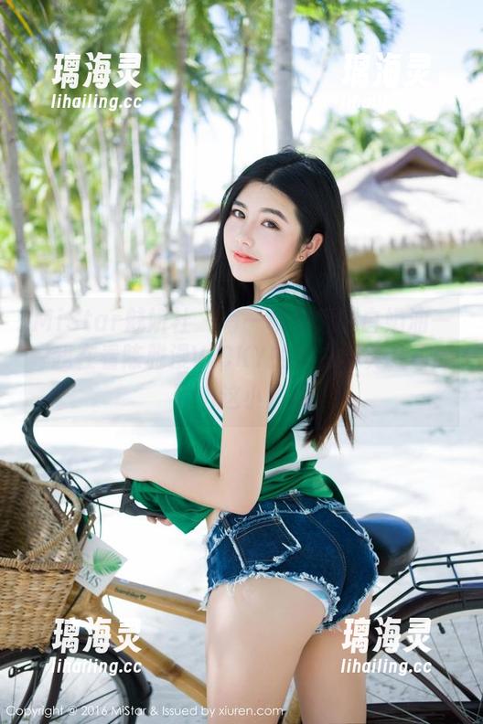 MiStar魅妍社-陈雅漫VICKY MiStar魅妍社 - 每一帧都像腻白奶油——我在看陈雅漫VICKY的纯白写真,不断冒出这小猜疑