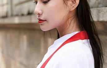 MiiTao蜜桃社 – 梦乃Mandy说：灰丝如影随形，图片毫不介意没有圣光的加持，也自我发光。