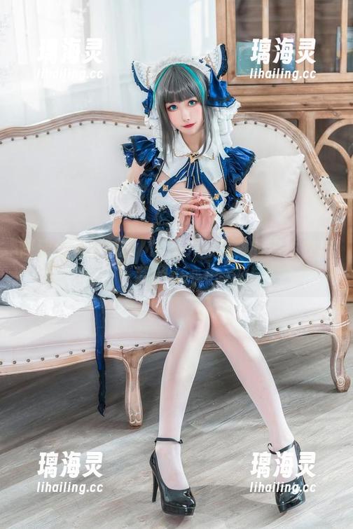 Momoko葵葵 高清分享时刻:Momoko葵葵的连体衣与我的小心思