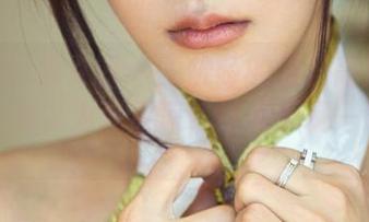 TuiGirl推女郎 – 王依萌的夏日高清合集——本来以为是清凉，结果却是一阵风趣。