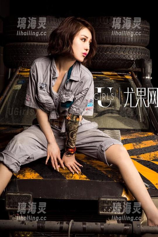UGirls尤果网-孟狐狸 UGirls尤果网 - 私房镜前:看孟狐狸如何把自拍玩得出神入化