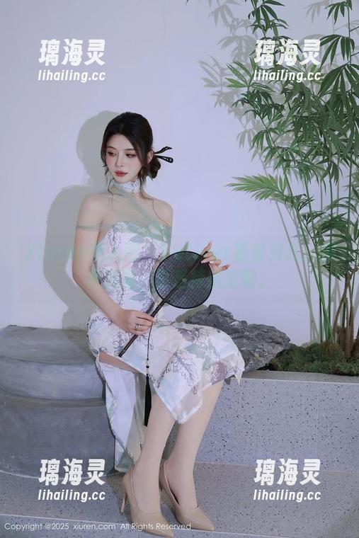 Xiuren秀人网-Vetiver嘉宝贝儿 Xiuren秀人网 - Vetiver嘉宝贝儿:那种温柔,真是特别定制。
