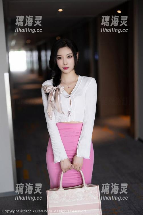 Xiuren秀人网-z杯悠悠 Xiuren秀人网 - z杯悠悠的无圣光浴缸:原图故事随意分享