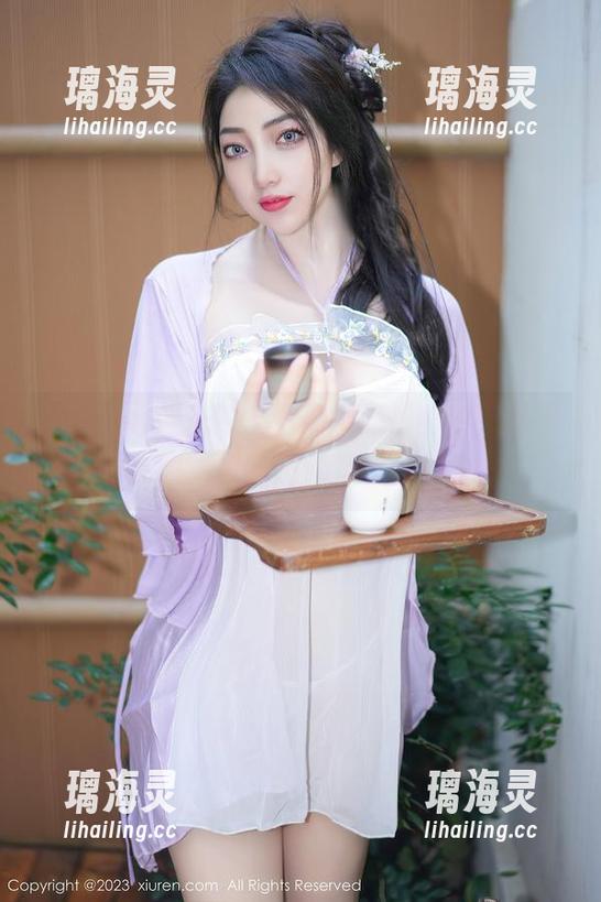 Xiuren秀人网-周慕汐 Xiuren秀人网 - 图册中的周慕汐,体操服亮眼,妆容仿佛预示一场秀。