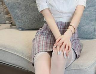 Xiuren秀人网 – 大美媚京‘修女’全集：你能想到的，都在这里，尤其是那些表情！原图已奉上！