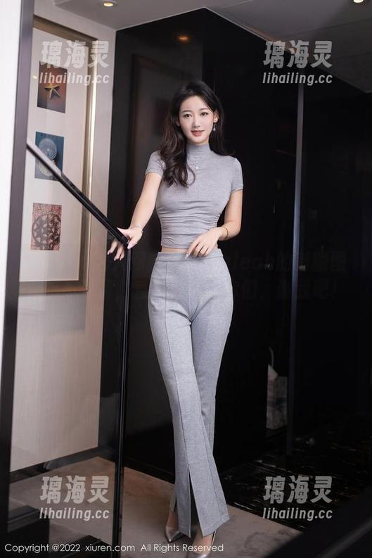 Xiuren秀人网-安然maleah Xiuren秀人网 - 安然maleah的制服图集,不说了,直接分享给你们,谢我吧!