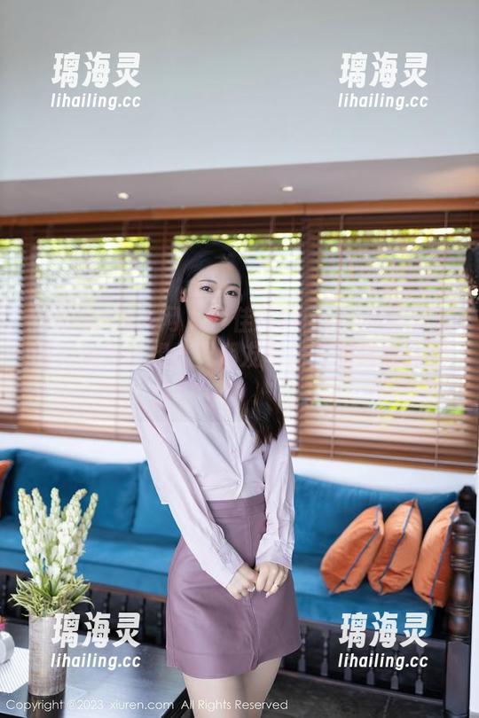 Xiuren秀人网-李佳芮Cherie Xiuren秀人网 - 李佳芮Cherie的制服套图,美得我想给男朋友写信,围绕她转转!