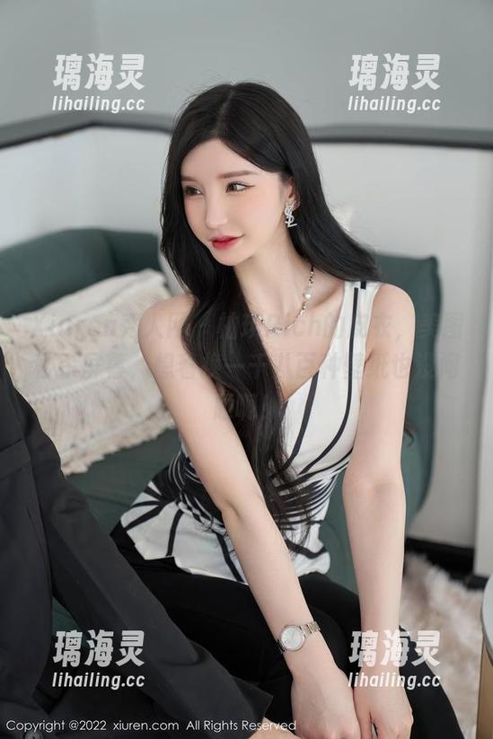 Xiuren秀人网 - 柚琪Rich的皮衣，美图秒杀屏幕，想着换一千八百种壁纸也没问题啊！