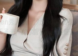Xiuren秀人网 – 汐汐baby的制服秀：无圣光，饱你眼福，肆意炫耀！