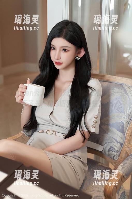 Xiuren秀人网-汐汐baby Xiuren秀人网 - 汐汐baby的制服秀:无圣光,饱你眼福,肆意炫耀!