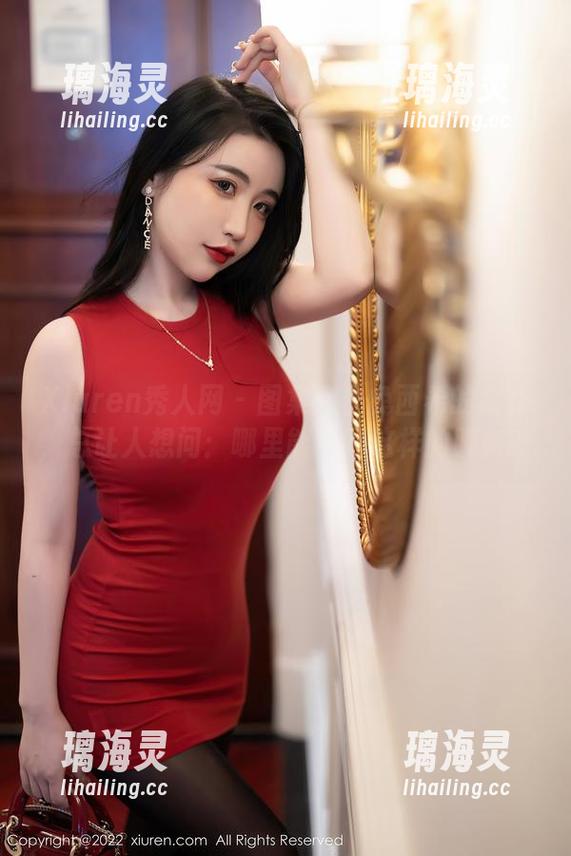 Xiuren秀人网-白兔西希 Xiuren秀人网 - 图集:白兔西希的女仆,总让人想问:哪里能买到这样的服务?