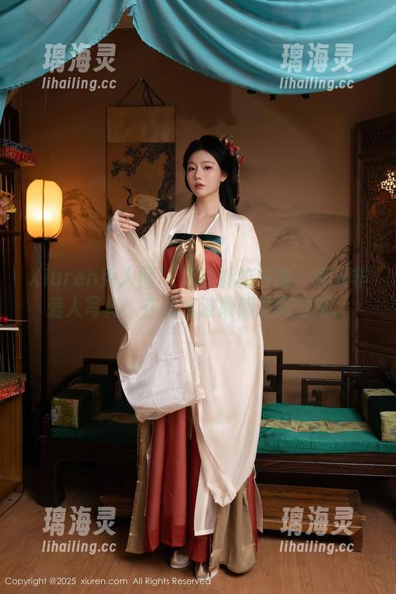 Xiuren秀人网-良人非爱人 Xiuren秀人网 - 游泳裤的共鸣:良人非爱人写真,在此水波颠簸之间分享。