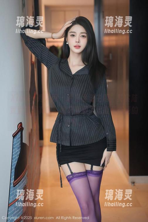 Xiuren秀人网-陆萱萱 Xiuren秀人网 - 说是导游主题,其实陆萱萱的写真里,我只看见了逗趣和奇葩的表情。