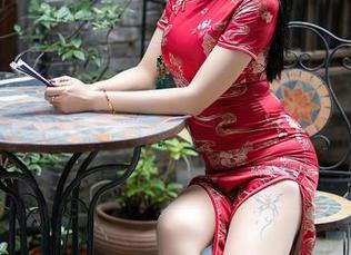 YouMi尤蜜荟 – 新的更新！张思允Nice与她的眼镜图包，有种说不清的浪漫感，应该是我脑补的吧…