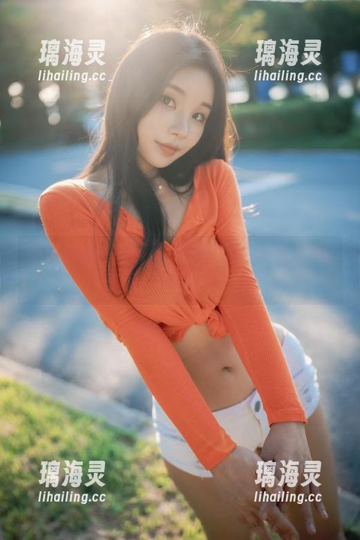 Zzyuri 寒窗苦读的校服不止于严肃,Zzyuri给你不一样的图片资源