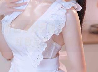 miko酱吖的奇妙圣诞魔女写真集——在红色与白色间摇摆