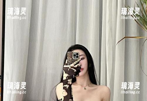 微密圈 - 不爱笑的赛琳的5.20付费非付费故事，免费下场秀才是重点！