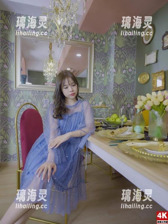 丽柜-心心 丽柜 - 心心的校园写真,明明是学习的地方,她斗志满满。