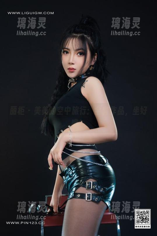 丽柜-美美 丽柜 - 美美的空中旅行:全套作品,坐好噢!