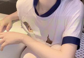 倦倦喵的巫女合集，时而神秘，时而俏皮，心情太复杂了…