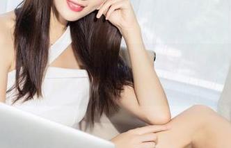 克拉女神 – 芊芊高清套图：看她是如何让万物温柔以待的，真不知这画面是梦是现实。