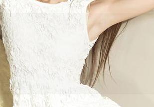 克拉女神 – 如果你家里养了猫，被菲菲的黑丝美图更新撩拨得六神无主，那可别怪我没提醒你！