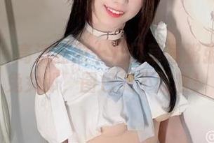 微密圈 – 高清还原十万口草莓粥粥里面的兔女郎，图包美不胜收！