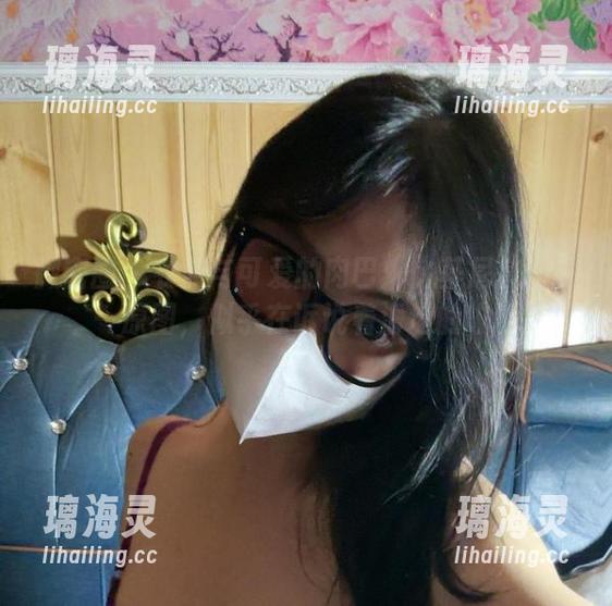 可爱的肉巴 微密圈 - 衣服与可爱的肉巴:比基尼套装——原图,似乎在诉说着海边的故事
