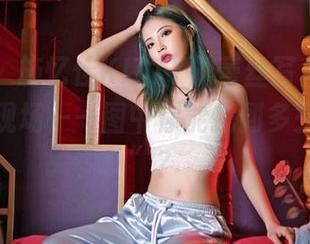 嗲囡囡 – 施忆佳KITTY的蕾丝写真，下载不如看现场——图中你能找到多少个“影”？