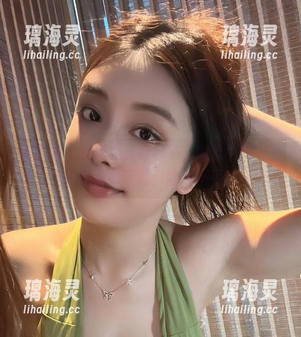 奶雯 微密圈 - 当奶雯化身秘书,图集中那些姿态,我只能默默下载,内心不平静…呃。