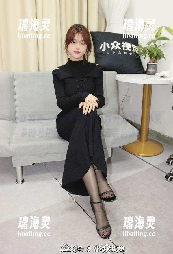 小众视觉 - 体操服的不同打开方式，小薯条的私拍图片让你想要去亲自体验。