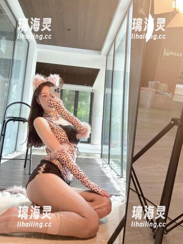 小玉吃果冻 微密圈 - 小玉吃果冻又来了,这次是黑渔网privateworks,带你欲罢不能。