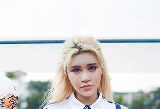 尤物馆 – 高清泳装，竟然是陆萱萱Cecilia的资源。不愧是博主，真会传递那种氛围。