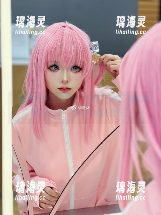 嶋葵 嶋葵的女友系列写真,图包上演了刺激的甜蜜时刻,突如其来的想法。