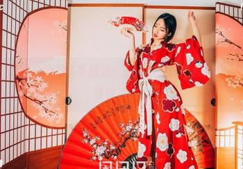 果团网 – 周妍希的万圣节精选：恐怖服装的高级版本，真看得我直冒冷汗。