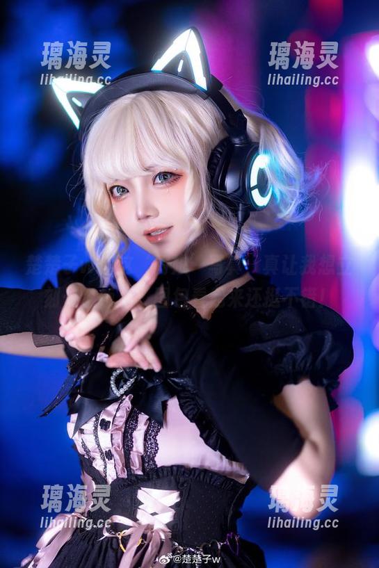 楚楚子w 楚楚子w你这‘厨娘’写真,真让我想立刻开个饭店?图包看起来还挺不错!