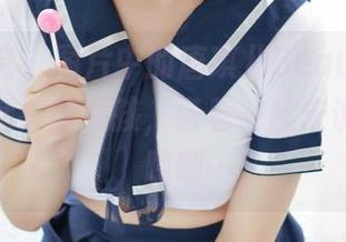 模范学院 – 图片中的唐琪儿Beauty，如同一位恬静的女孩，带着一丝未说的宁静，嗯嗯…