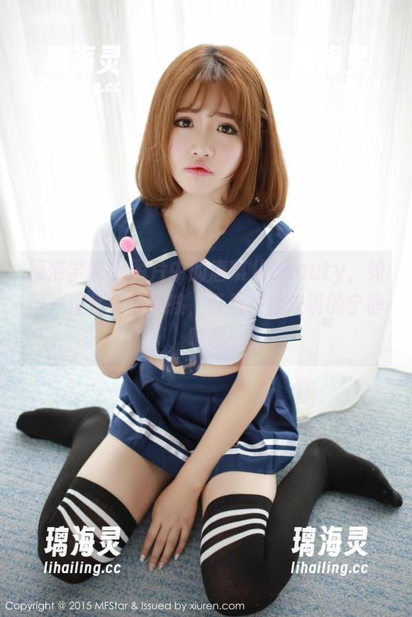 模范学院 - 图片中的唐琪儿Beauty，如同一位恬静的女孩，带着一丝未说的宁静，嗯嗯…