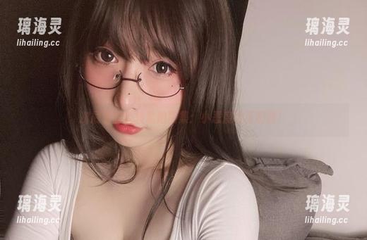 次屁啦的反转私拍图集：小恶魔呲牙咧嘴！