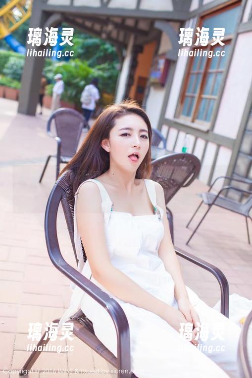 爱蜜社-妤薇Vivian 爱蜜社 - 妤薇Vivian的天使套图,下载后不过是一场意外的邂逅