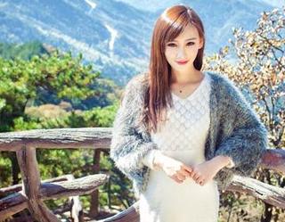 爱蜜社 – 看着张思允的礼服套图，突然有了一种自己也想去买礼服的冲动。