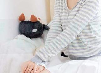 物恋传媒 – 菜菜这套装，她发出什么信号？看她的写真合集吧！